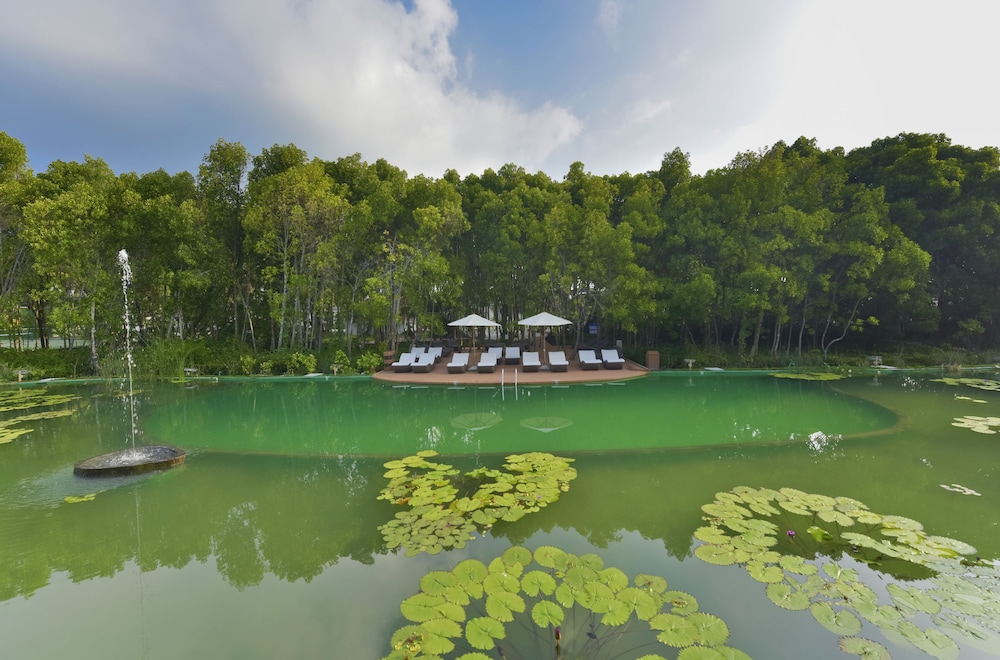 Dreamland Unique Sea and Lake Resort Spa — 19