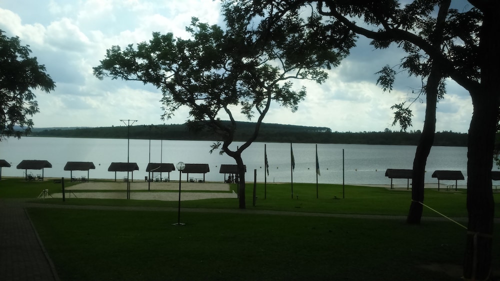 Casa Cerejeira Na Represa Do Broa