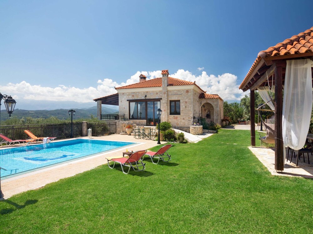 Villa in Tavronitis With Pool & Stunning Views view 5