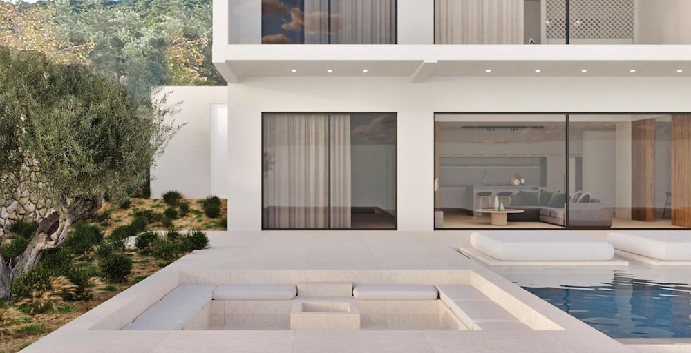 Bougainvillea Essence Villa