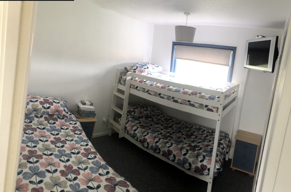 Inviting 2-bed Apartment in Hemsby view 2