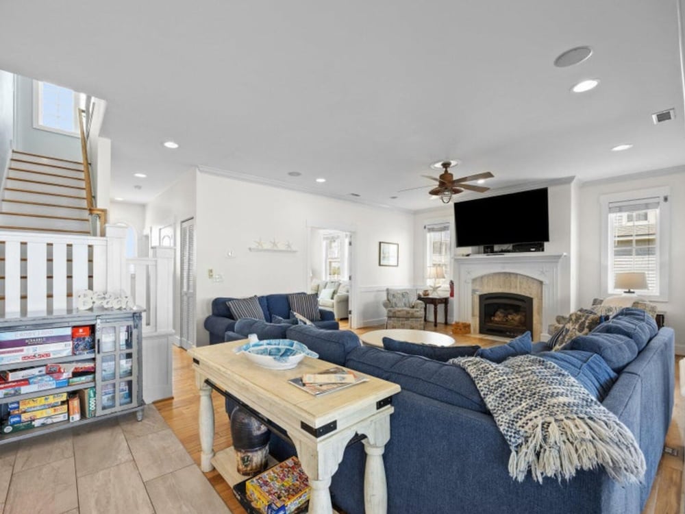 Ocean's Edge by Topsail Realty