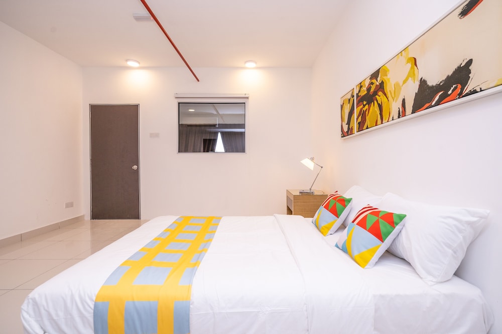 OYO Home 89596 Amazing 2br 3 Towers