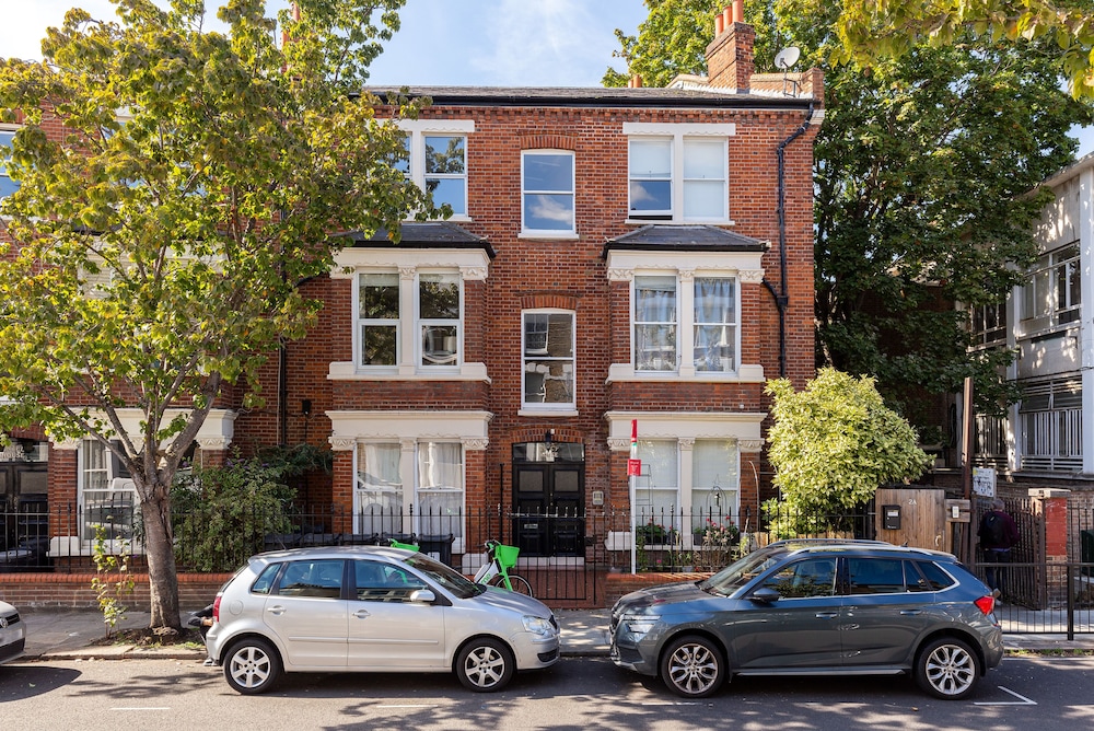 The Goldhawk Road apartments