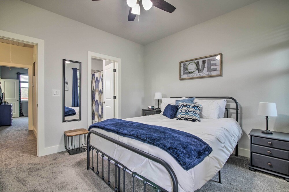 Lago Vista Townhome Near Lake Travis! - Property Image 19