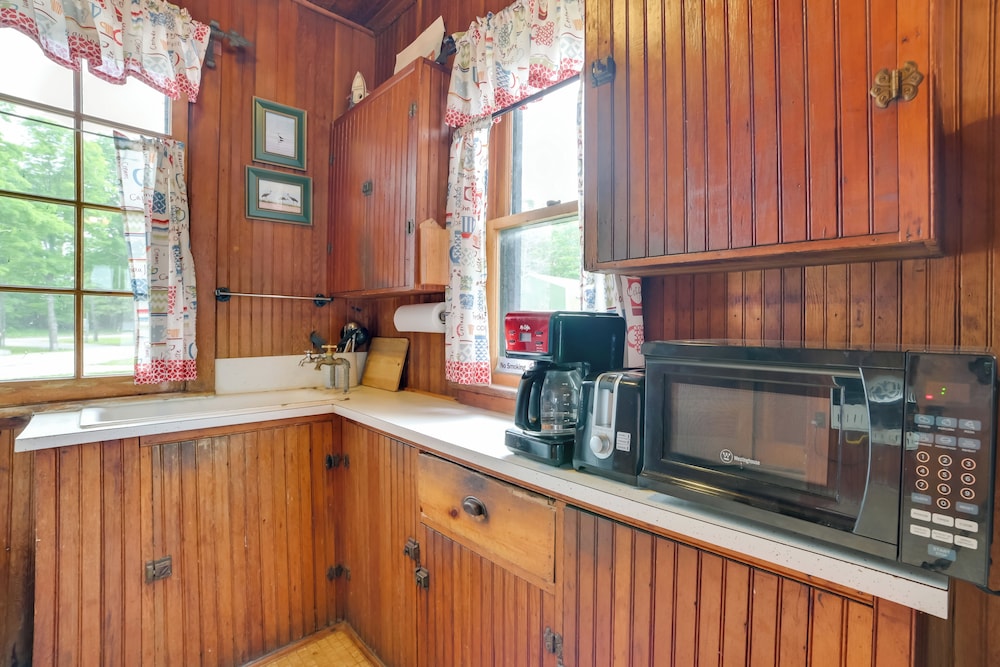 Les Cheneaux Islands Retreat 2: Boat, Fish & Swim