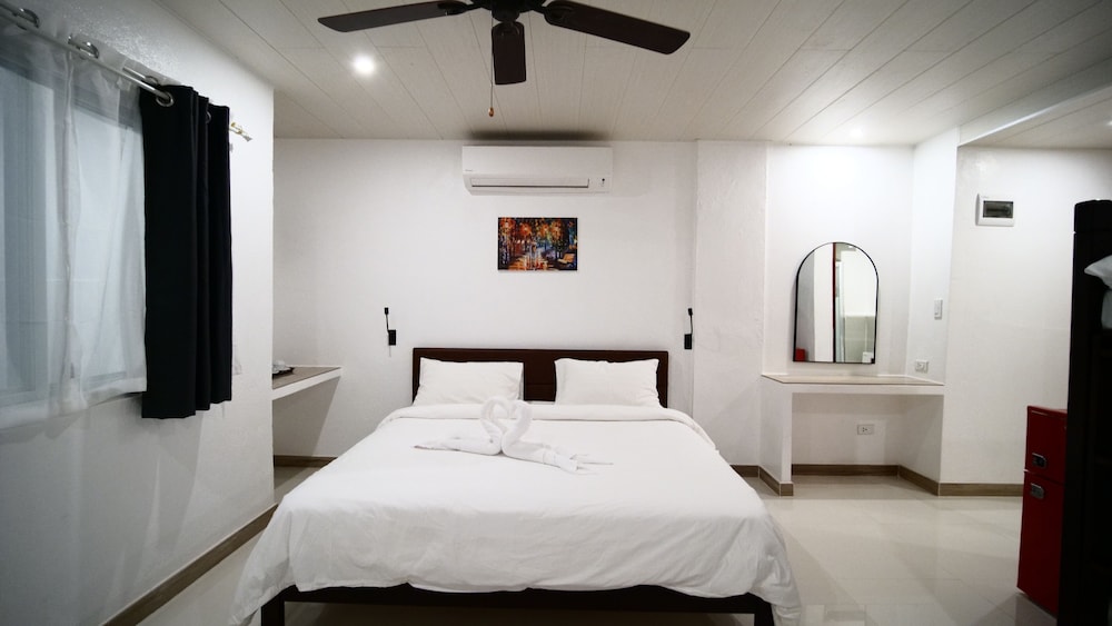 Calypso Beach & Dive Resort
