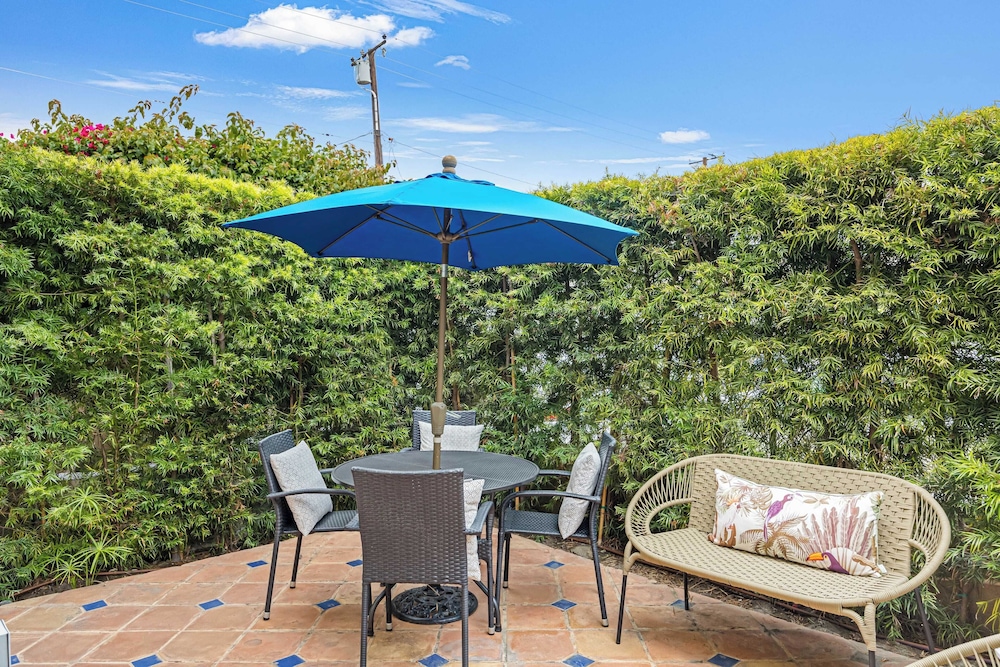 Belmont Shore Retreat Rooftop Lounge, Putting Green & Near 2nd Street Beaches
