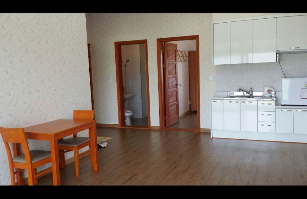 Geomunoreum Hostel