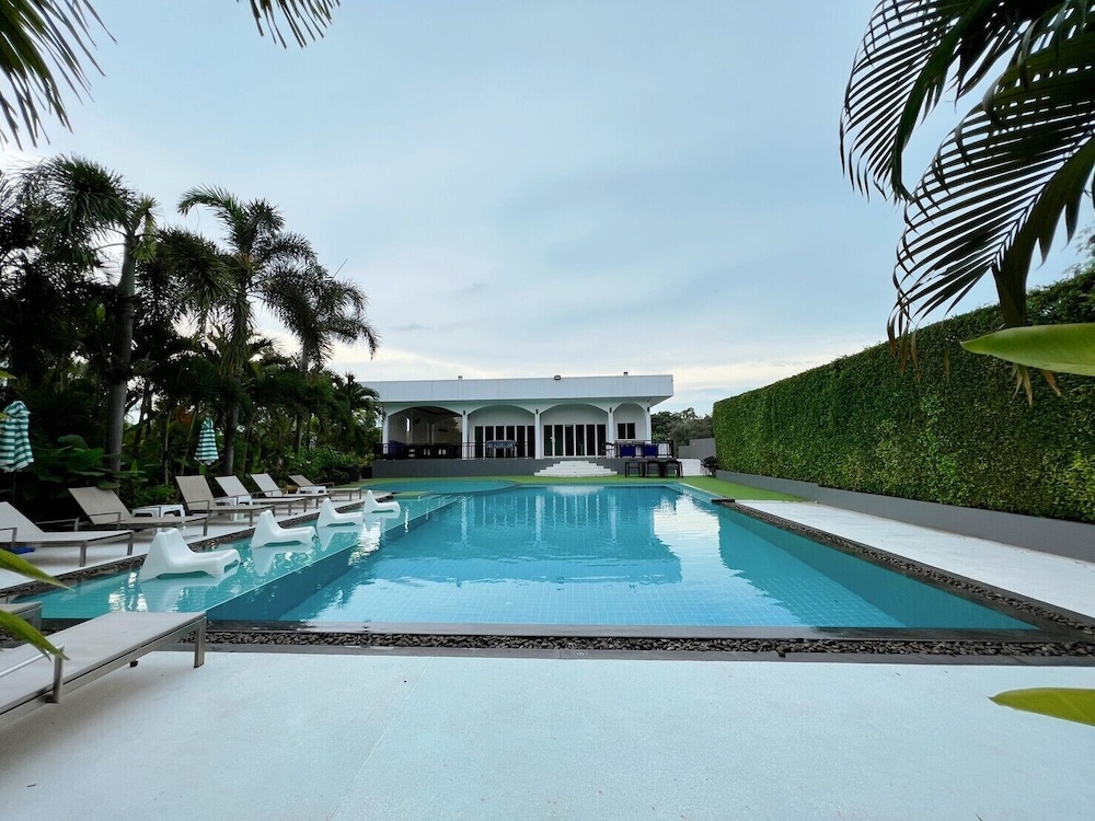 The Serenity Resort