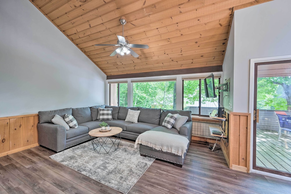Village of Loon Condo in Lincoln w/ Pool Access view 5