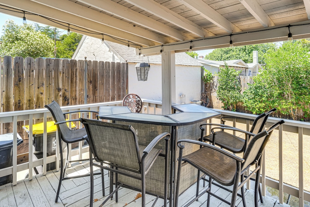 Miracle Mile Stay: Classic Stockton Home w/ Yard!