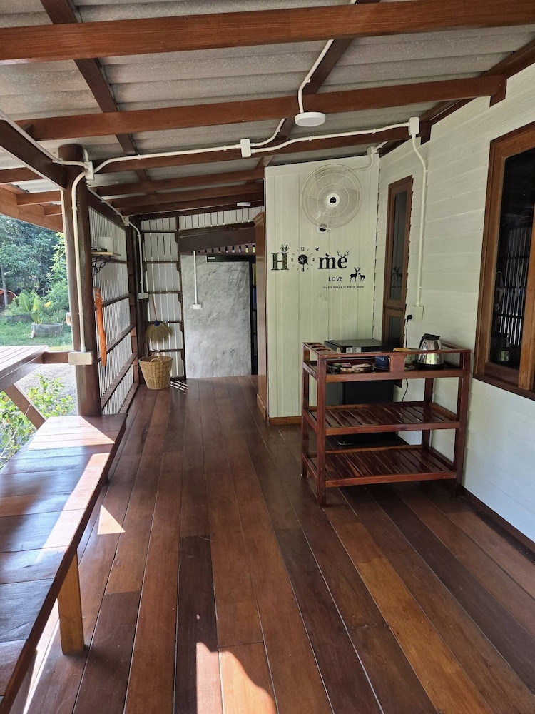 Peaceful Mountain Retreat in Ao Luek Tai