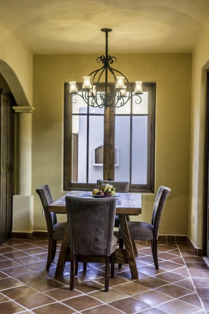 FN121-Loreto Bay-Luxury Mexican Villa