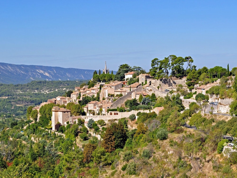 Luxury Villa in Provence With a Private Pool