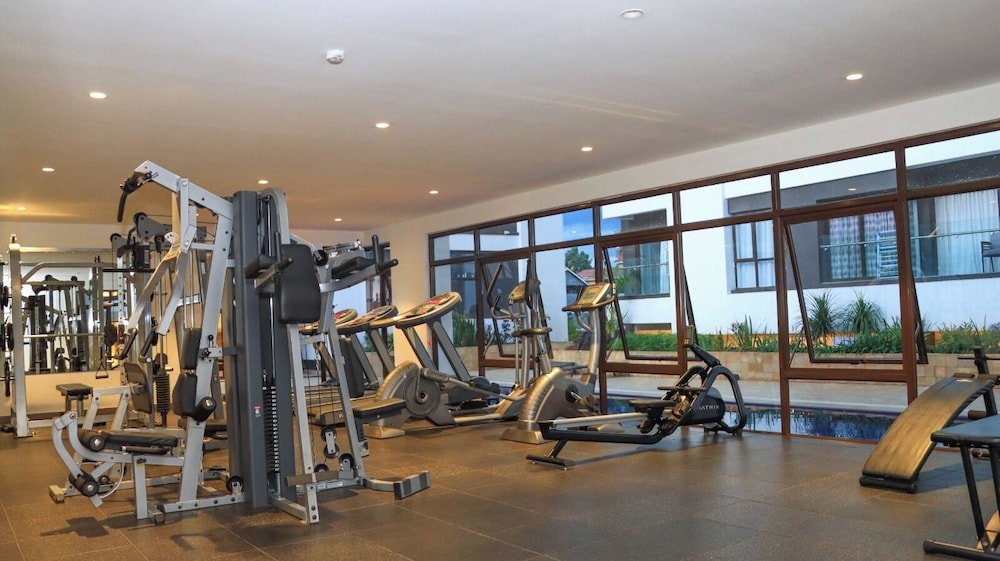 Astoria 1 BR with Gym &Pool In Lavington