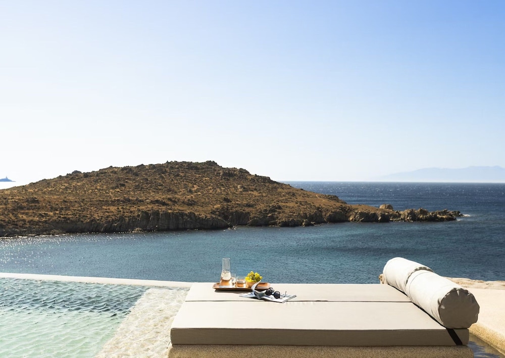 Waterfront Villa With Private Pool