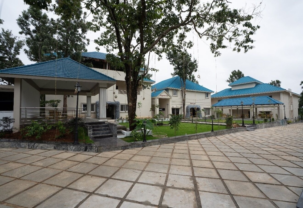 MSB Silver Spring Resort