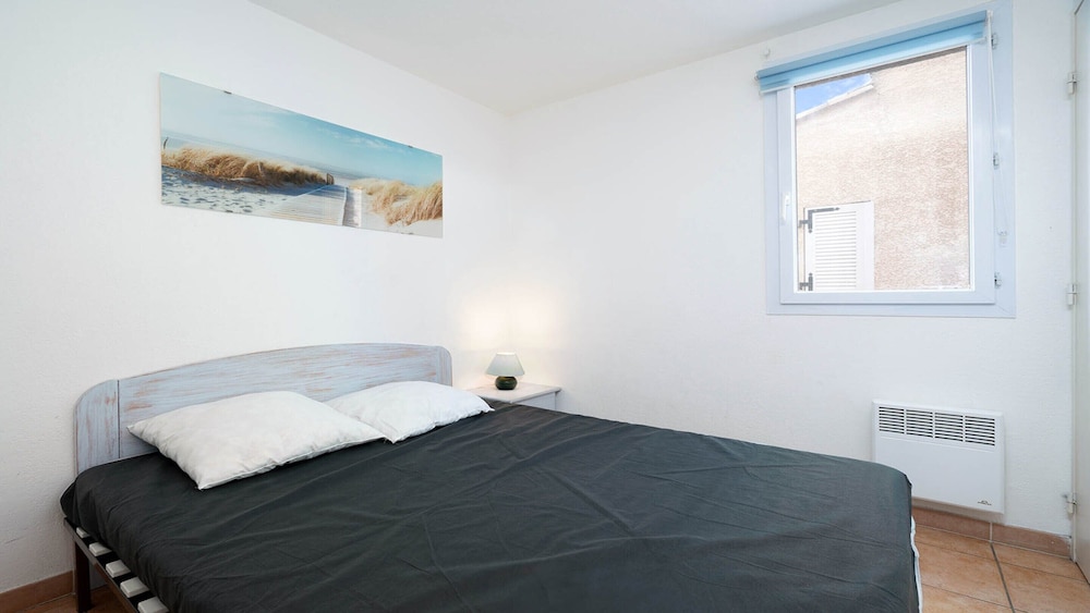 Sunny Terrace & Seaside Charm