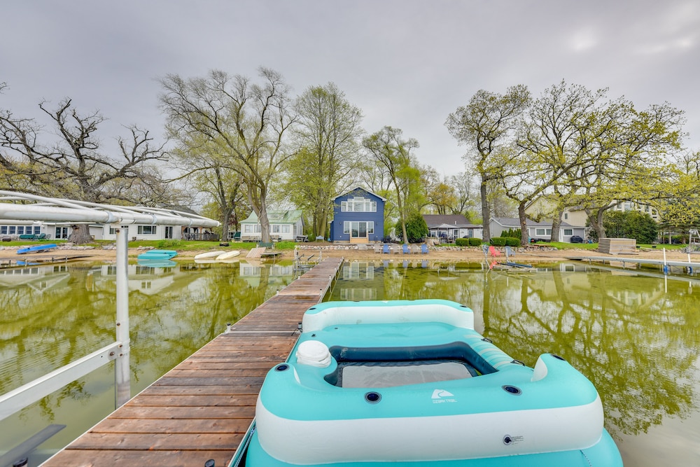 Burlington Vacations - Lakefront Burlington Vacation Rental: Dock Beach - Property Image 15