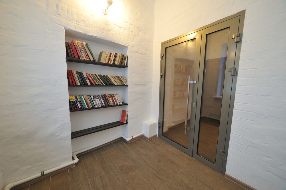 V Ugliche - Hostel