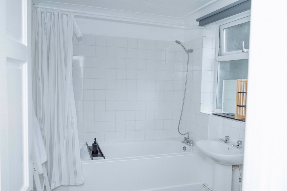 Bristol City Center - Cosy 2 Bedroom House