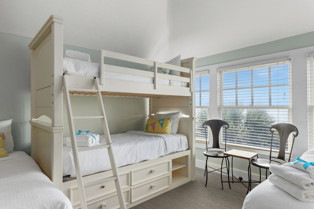 A Winterpast by the Sea - Gulf Front on 30A With Private Pool!