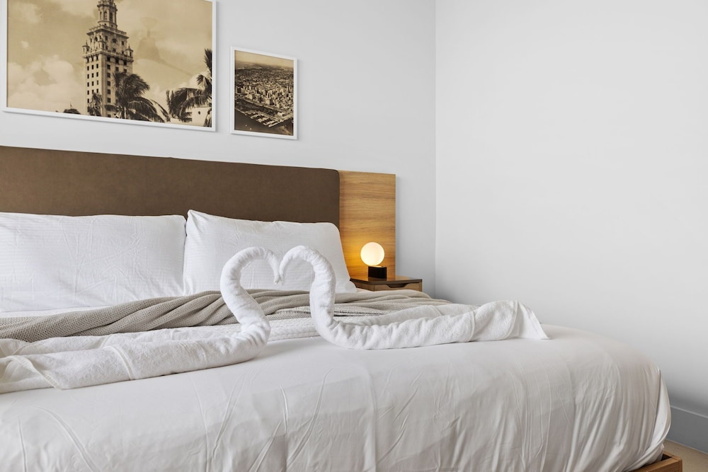 Downtown Luxury with Panoramic Views