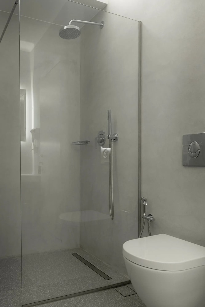 Mykonist Merchia Beach Villas & Suites
