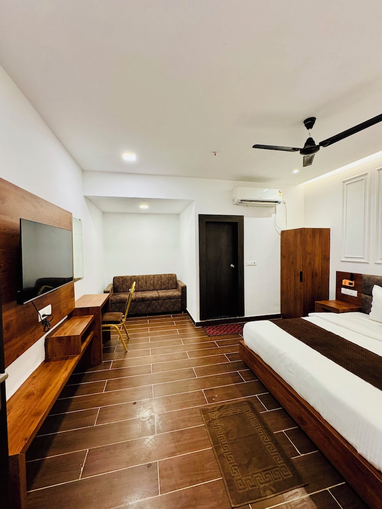 Hotel Ellora Inn Best Hotel In Sultanpur