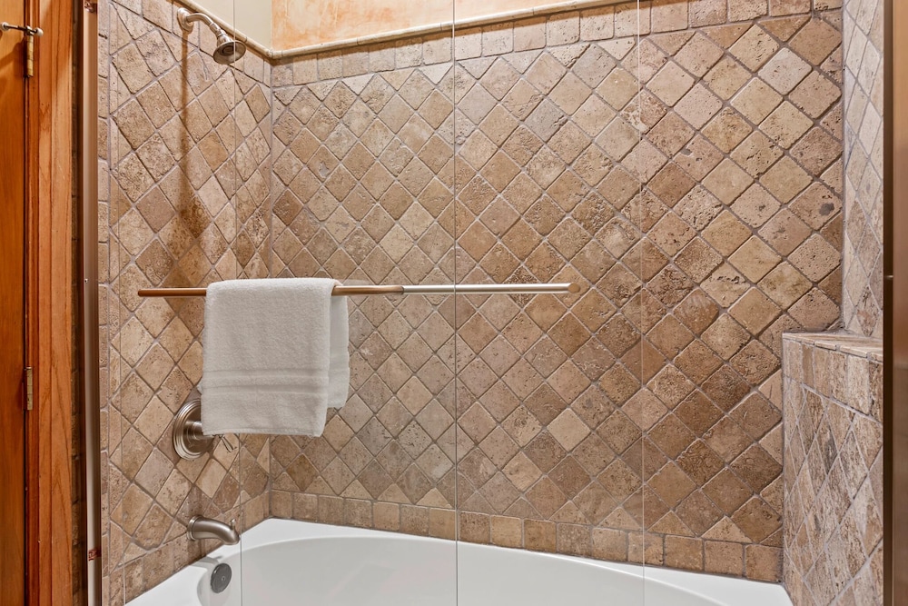 La Maconnerie at Deer Valley Resort - Four Bedroom Condo with Hot Tub #3 4 Condo