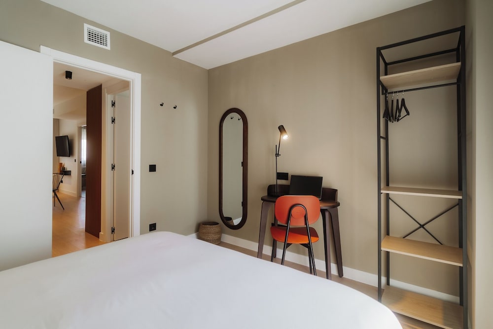 Via Monte Apartments