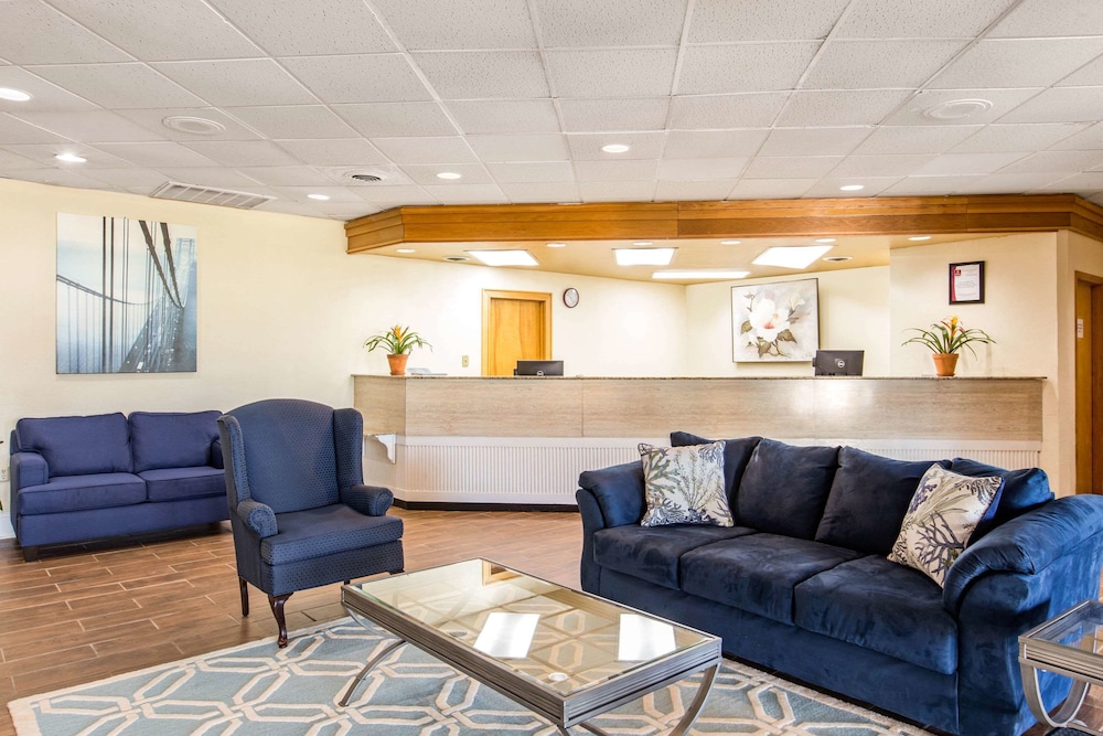 Ramada by Wyndham Santee I-95 view 4