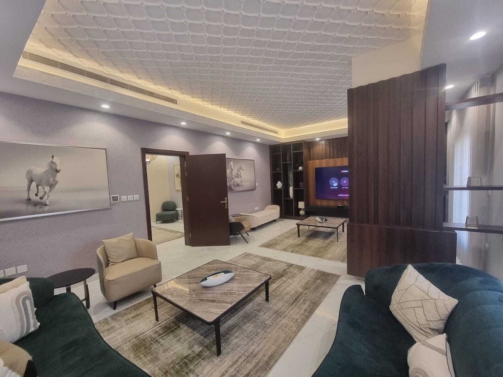 Hometel Khozama Jed