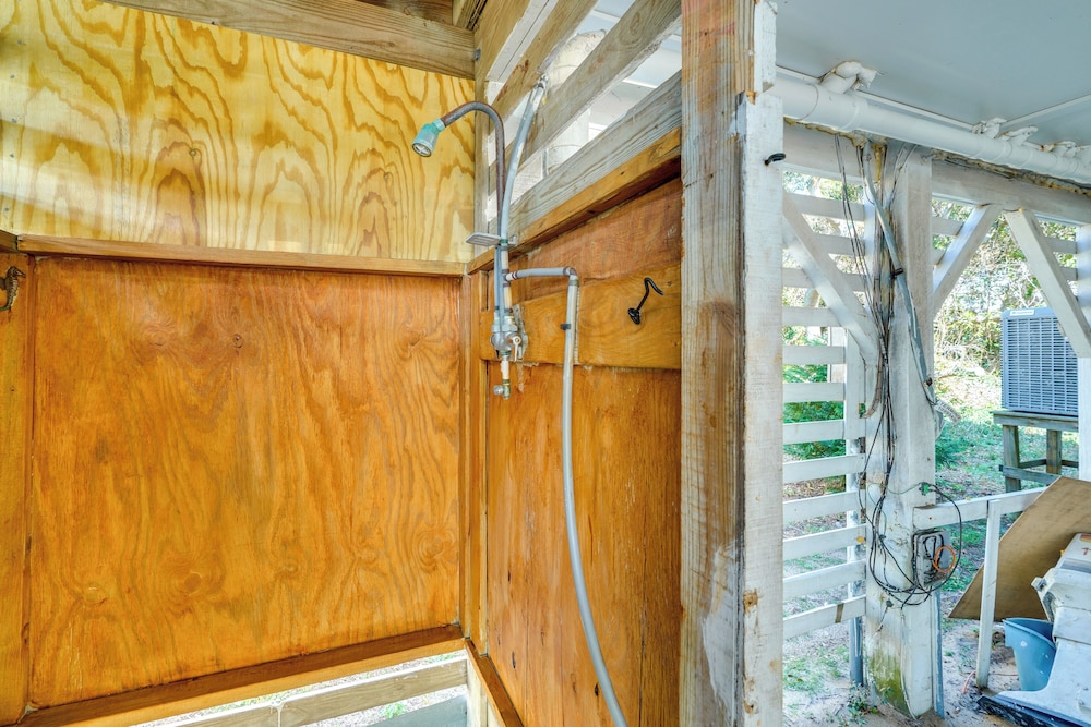 Steps to Beach: Centrally Located OBX Home!