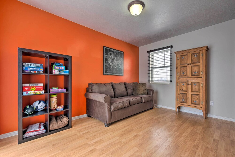Logan Vacations - Family-friendly Logan Farmhouse w/ Yard Near USU - Property Image 18