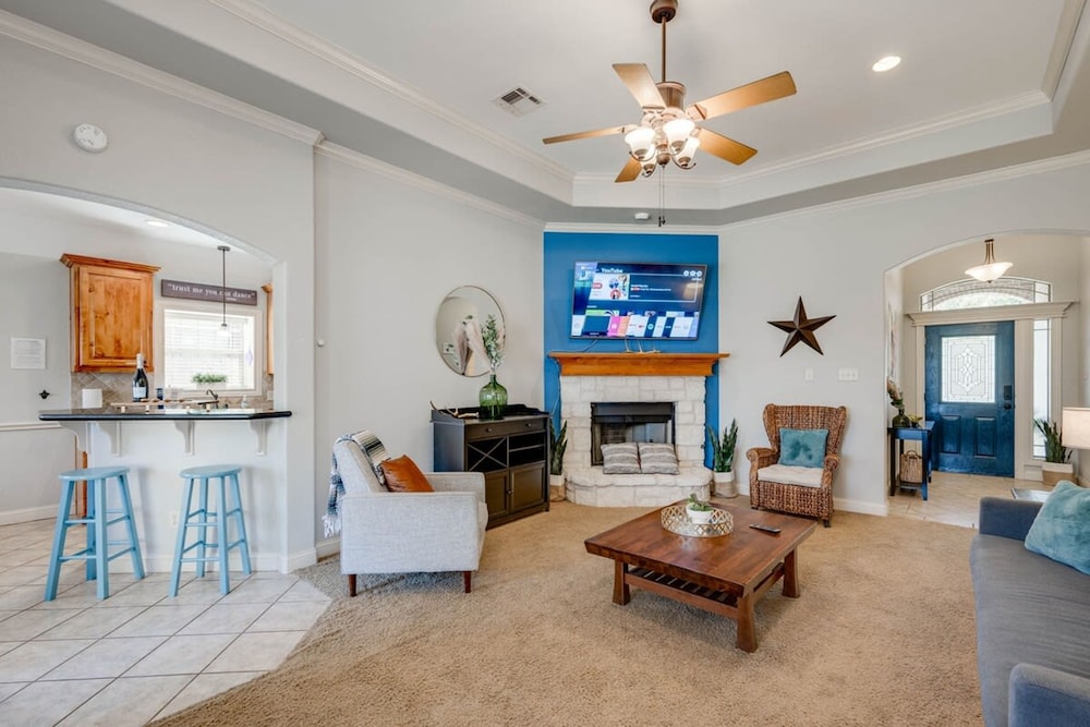 4bed 3bath Close2a M Santa s Wonderland Hospital L2 EV