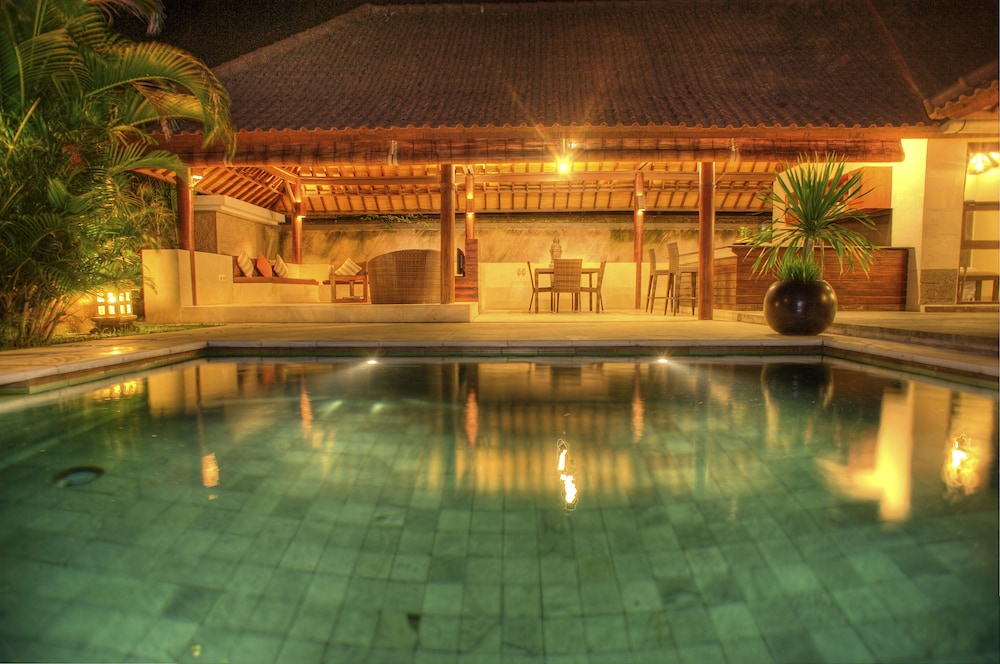 Gili Villas