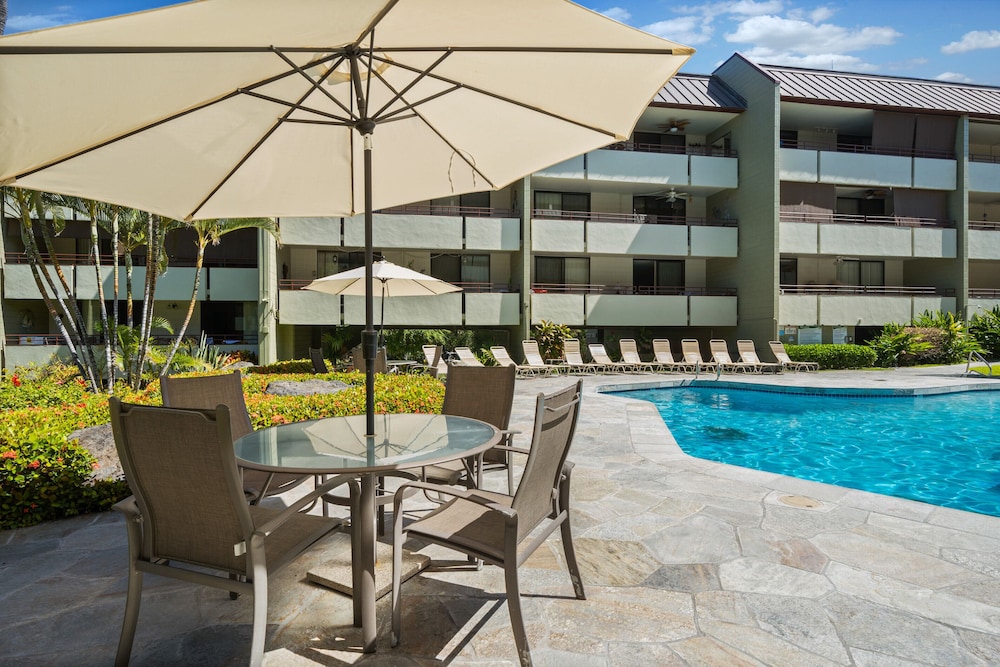 White Sands Village 214 Modern Condo for 4 w/ Enviable Ocean Views!