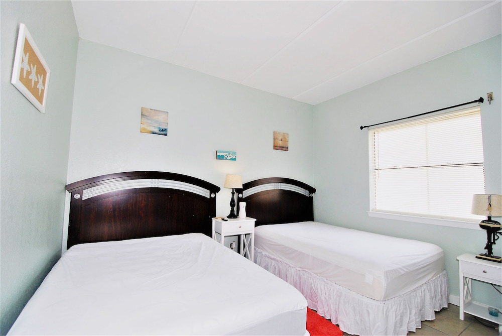 Trinity House Ii 1 Bedroom Condo by RedAwning view 4