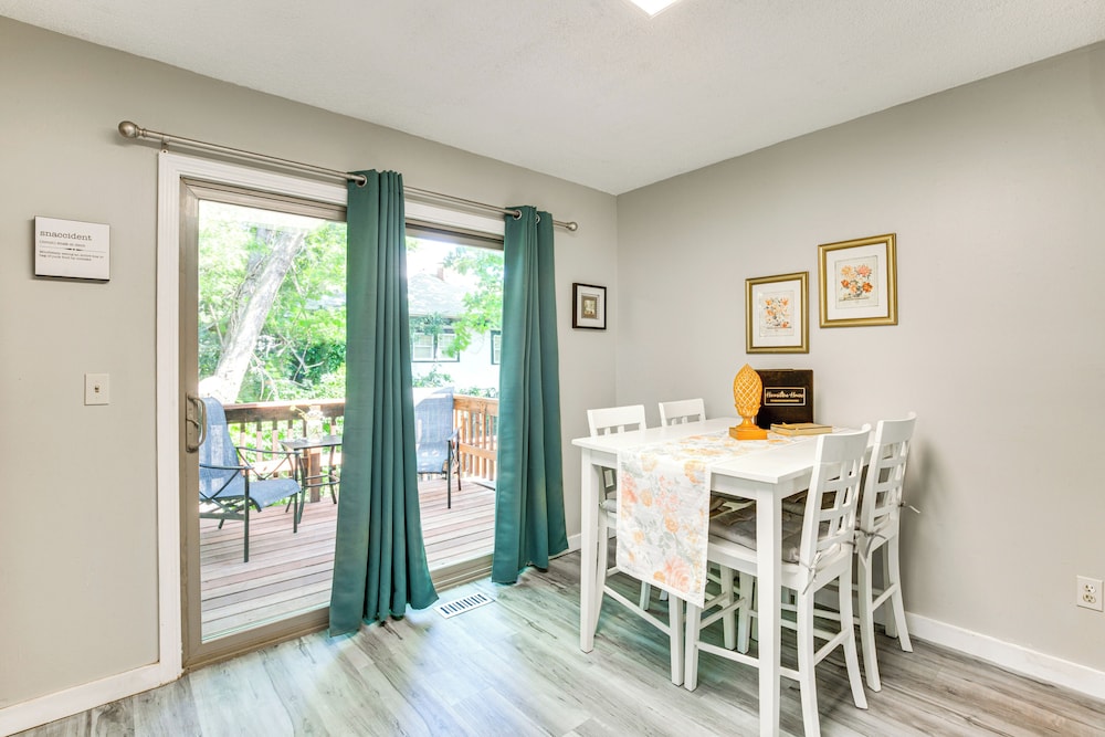 Shop, Dine & Unwind: Walkable Overland Park Home