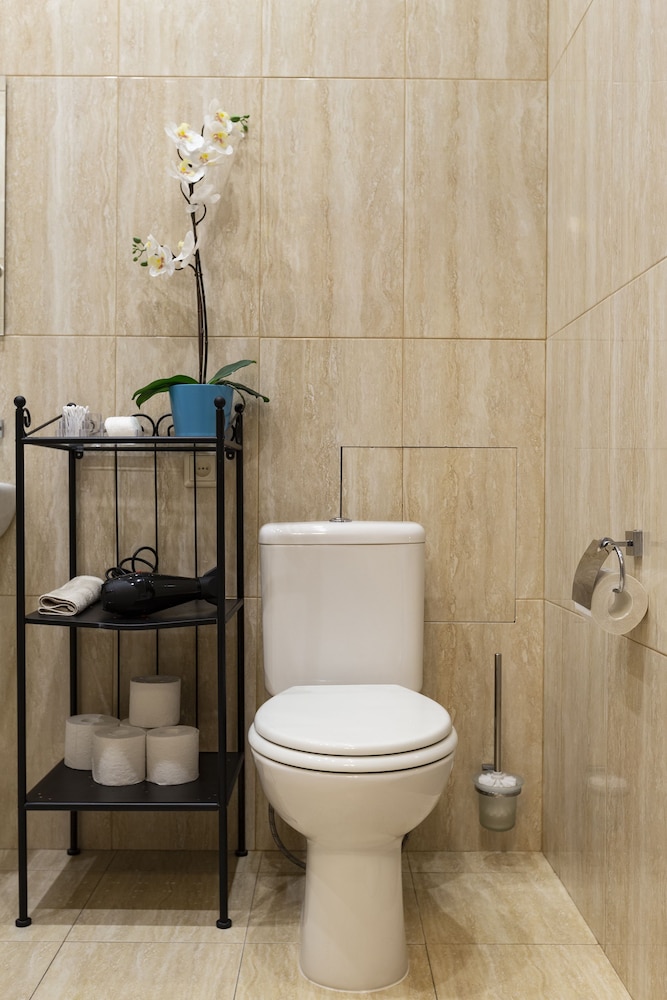Home4day Central Apartment on Nevsky Prospekt