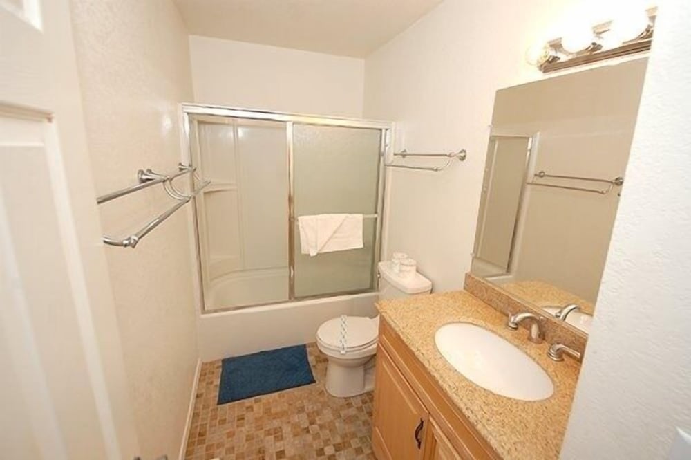 1503 Bonita Road 4 Bedroom Cabin by RedAwning
