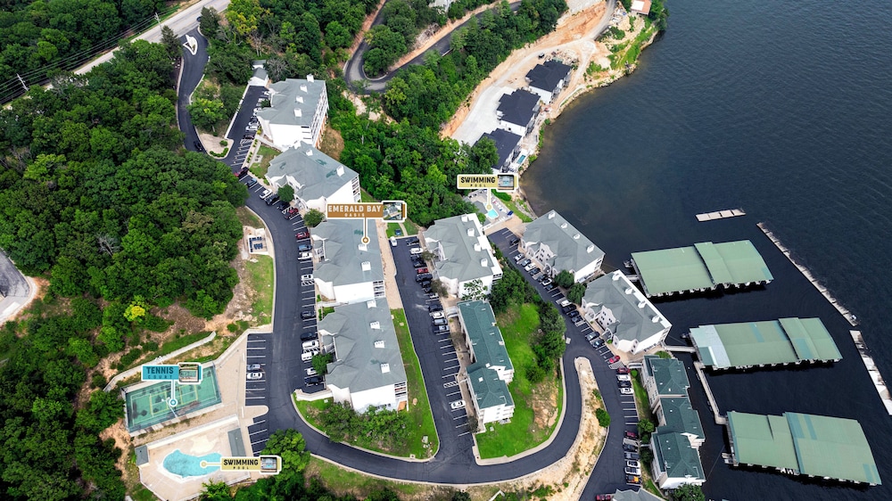 Emerald Bay Oasis Sleeps 6!