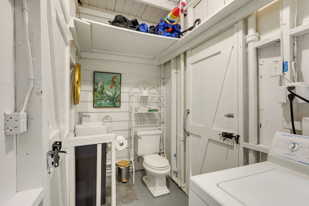 4 Mi to Jetty Park Beach! Family Home w/ Game Room