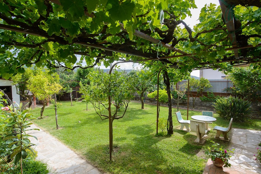B&B Li Fringi