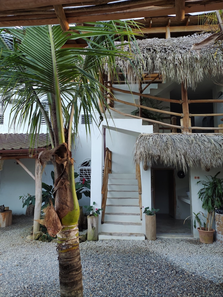 Hotel Residencia El Balata - Image 1