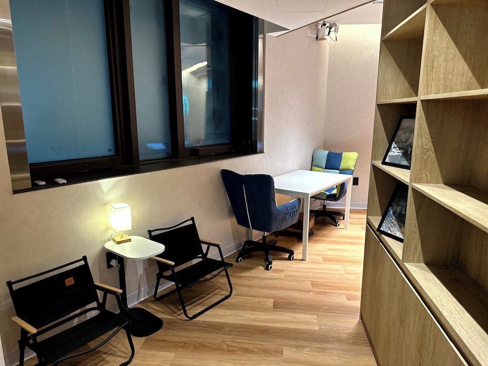 Nomad Live Hostel