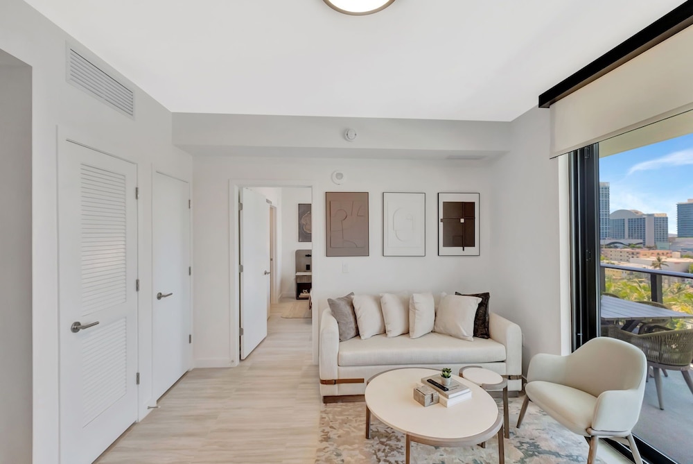 Luxury Condos Near Miami Beach