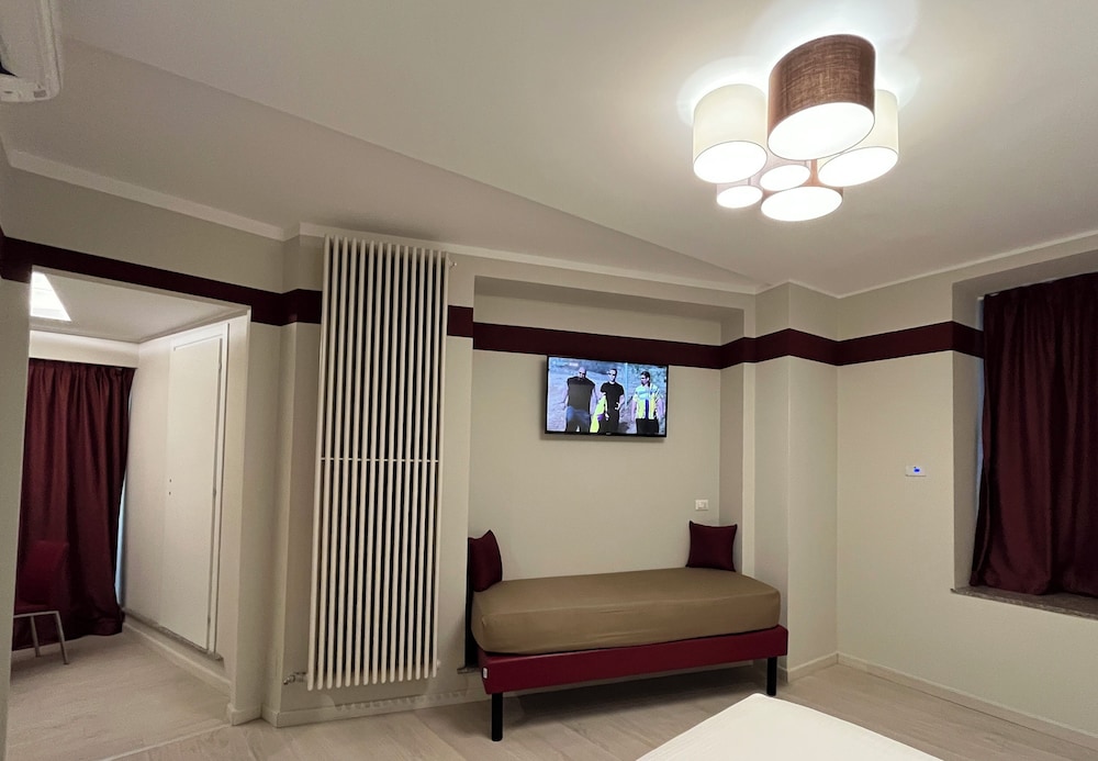 Guest House Borgo Yporegia view 2